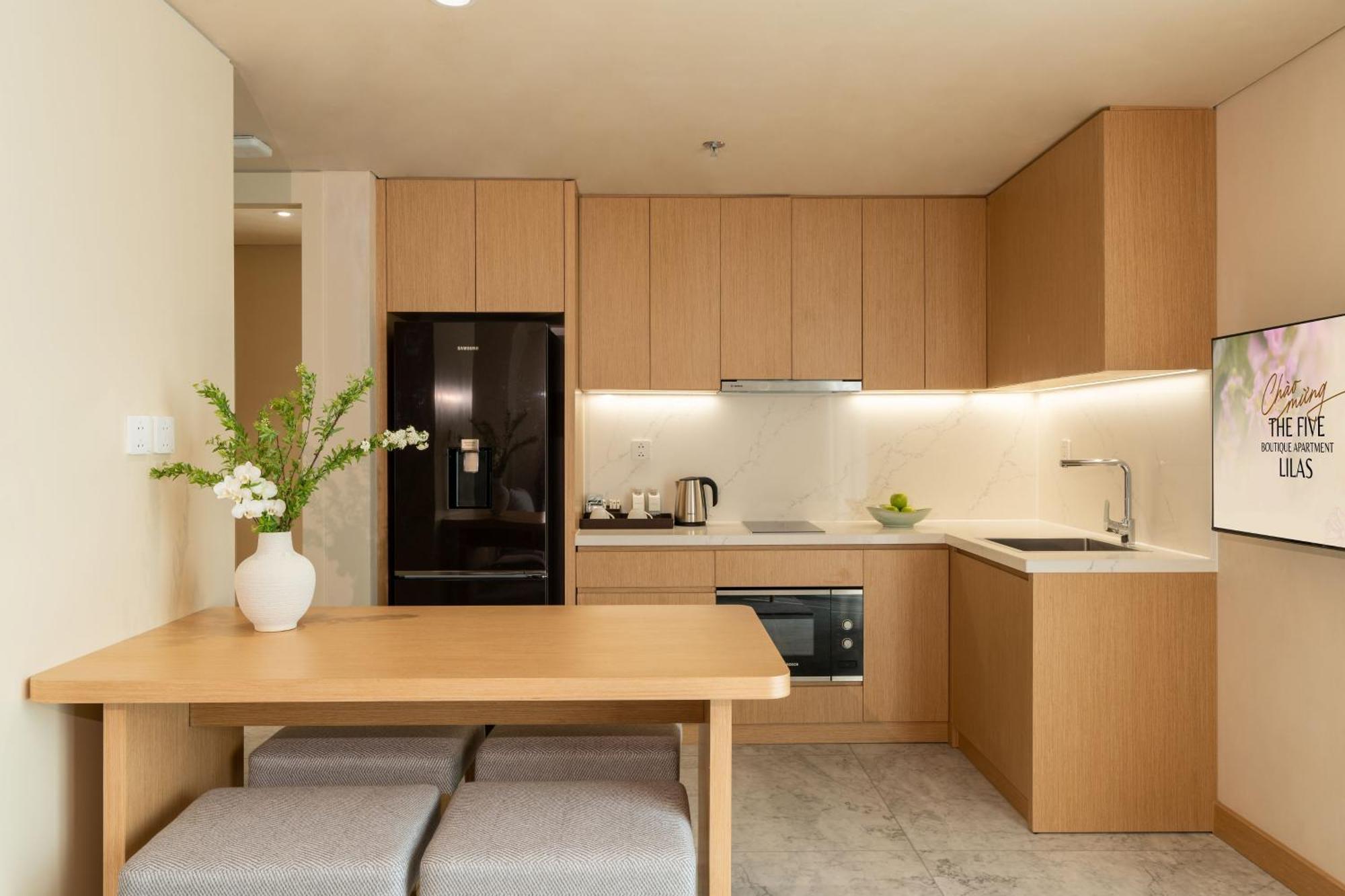 The Five Suites Lilas Ханой Екстериор снимка